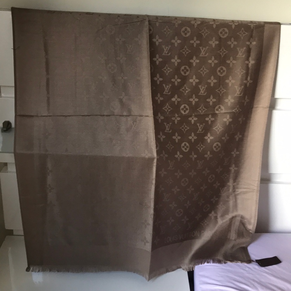 LV Two Tones Shawl Scarf